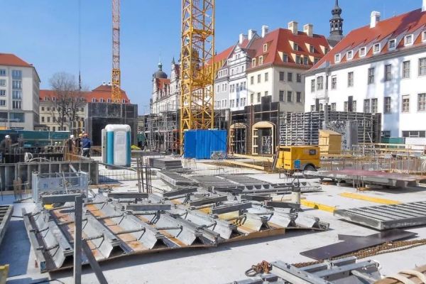 Рост цен на недвижимость, на её аренду плюс огромное количество долгостроя