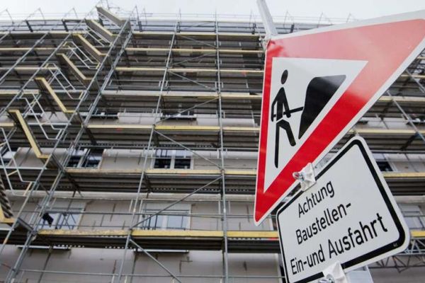 Строить, пока всё рушится