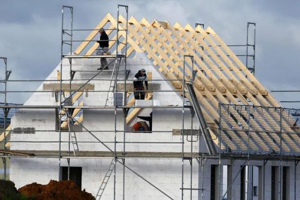 Более двух месяцев в ожидании бригады мастеров