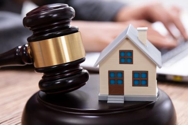 Несмотря на пандемию COVID-19 количество объектов, продающихся на суде, сокращается